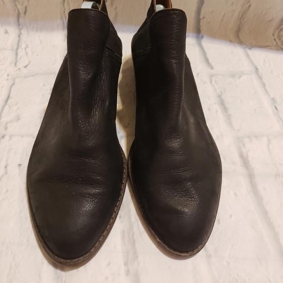 Lucky Size 10 - Picture 3 of 8